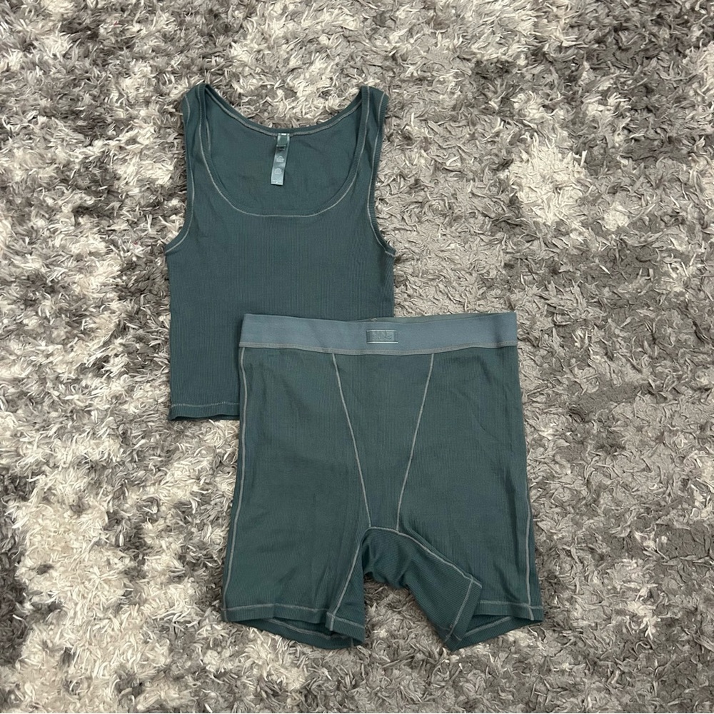 Skims Cotton Rib Box & Tank set